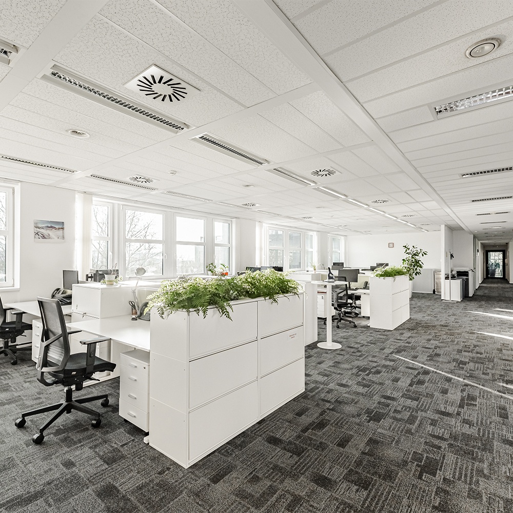 Czech Republic desks