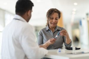 Diabetic patient meets with her doctor